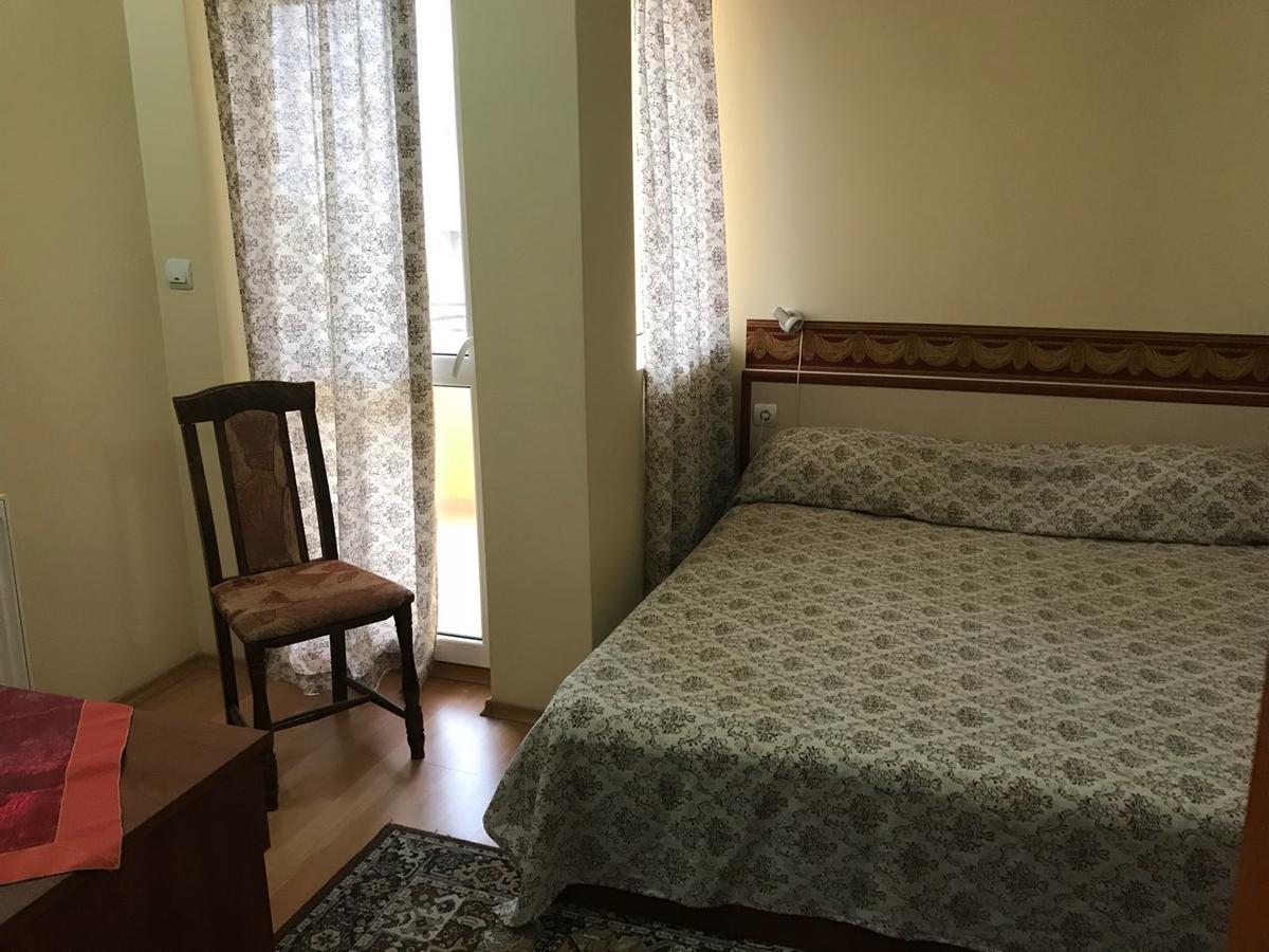 Hotel Triumph Nowa Zagora Zewnętrze zdjęcie